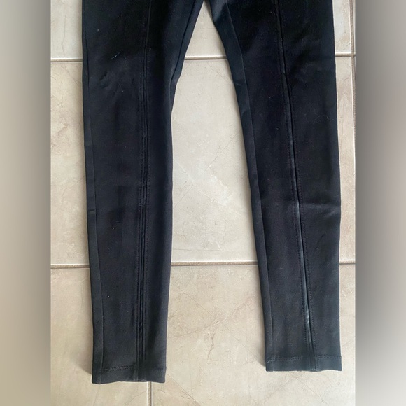 Women’s guess dress pants - size small - Picture 4 of 8